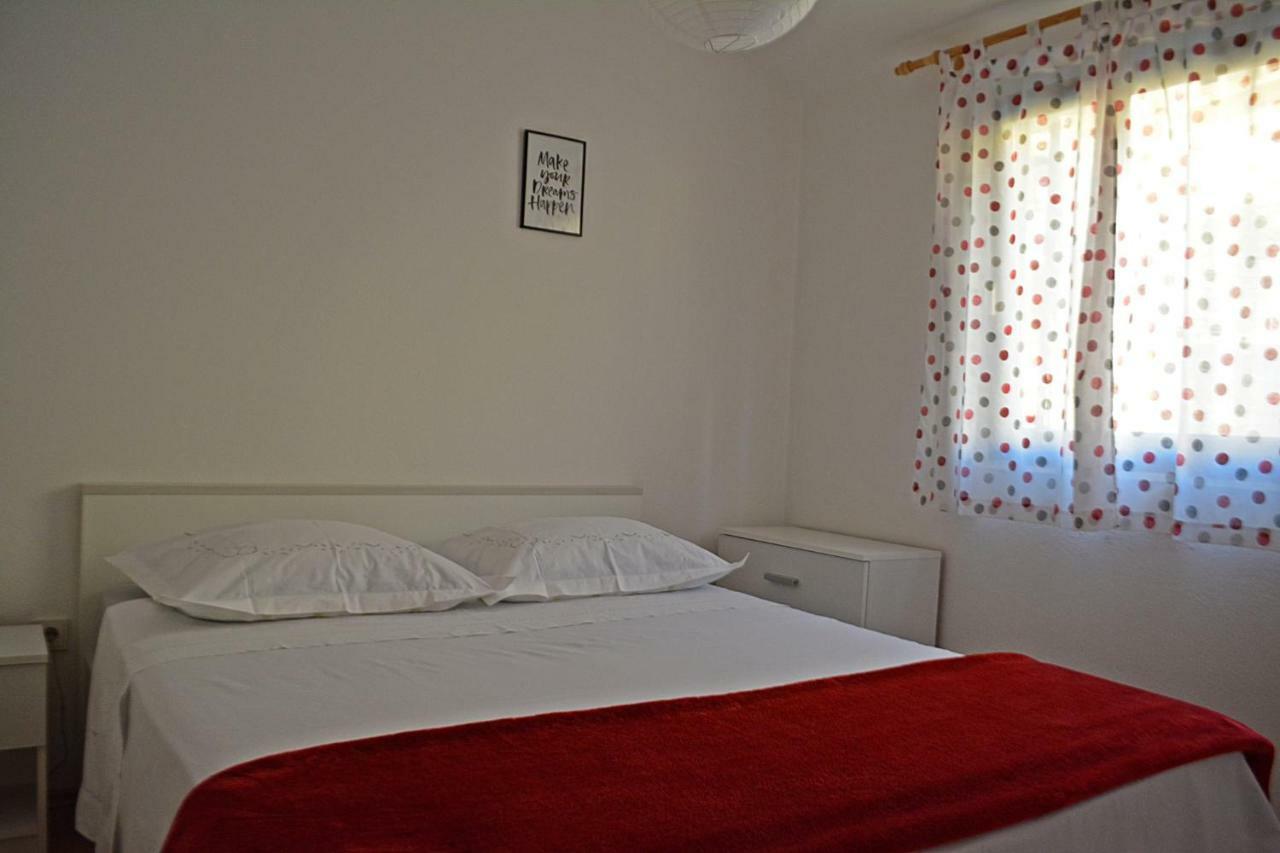 Cosy Sunset Apartment Omiš Exteriör bild
