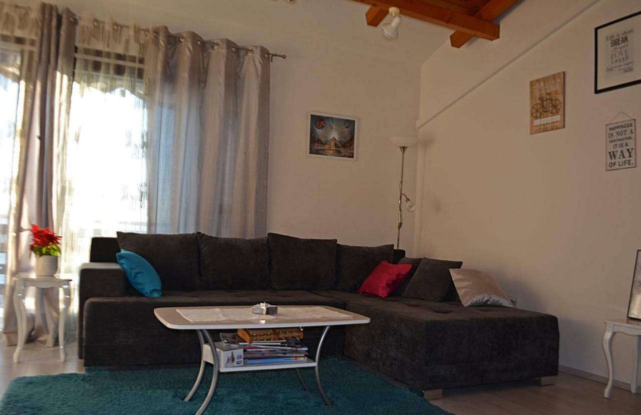 Cosy Sunset Apartment Omiš Exteriör bild
